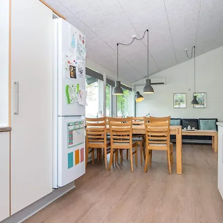 5 Person In Aabenraa-by Traum * Aabenraa